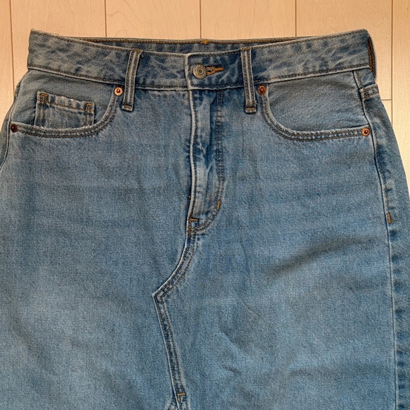 Old Navy Blue Denim Maxi Skirt - Picture 2 of 4